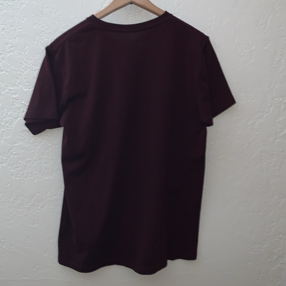 Fender Legends Never Die Burgundy T Shirt - Picture 2 of 4